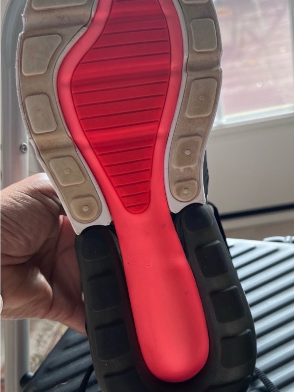 (USED) Nike Air Max 270 Sneaker - Men's
Make Offer!!!!! - Picture 6 of 9